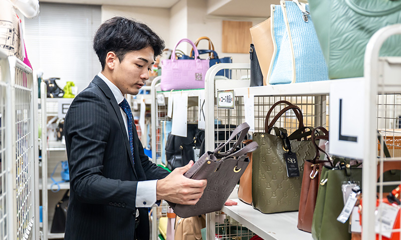 先輩社員インタビュー