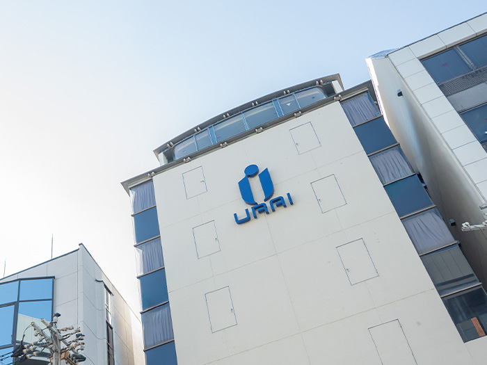 ウライ株式会社 ビル、エントランス